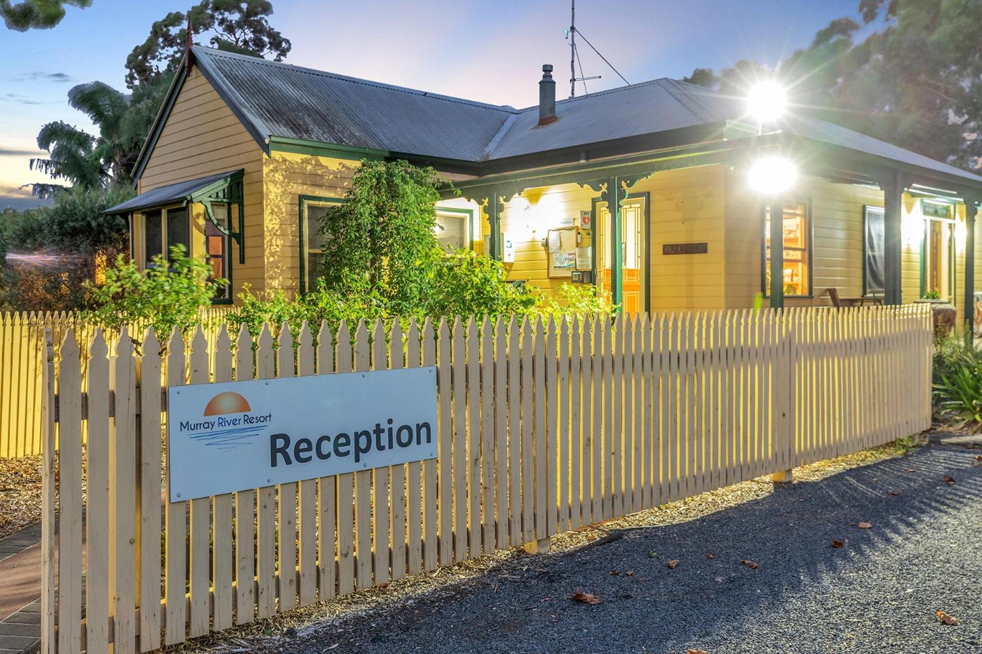 Murray River Resort Moama Exteriör bild